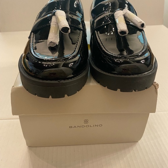 Bandolino Women’s Black Patent Loafers Tassel Fillups Vegan New 8.5 w Box - Picture 13 of 13